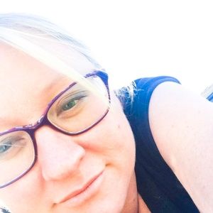 Meet your Posher, Naomi